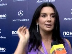 Екатерина Стриженова советует брать пример с Шварцнеггера