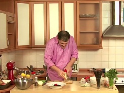Спагетти с морепродуктами и чернилами каракатицы