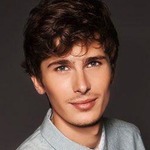 Алексей Завгородний смотреть бесплатно в нашем онлайн-кинотеатре Tvigle.ru