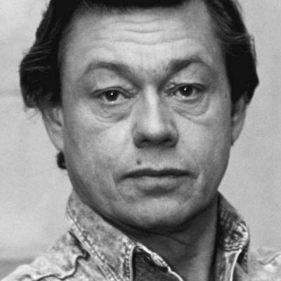 Николай Караченцов смотреть бесплатно в нашем онлайн-кинотеатре Tvigle.ru