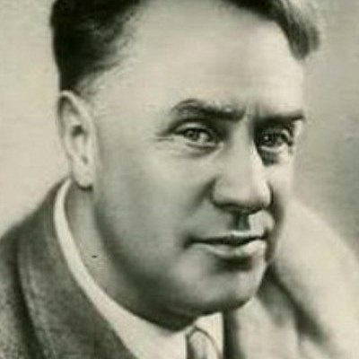 Михаил Жаров смотреть бесплатно в нашем онлайн-кинотеатре Tvigle.ru