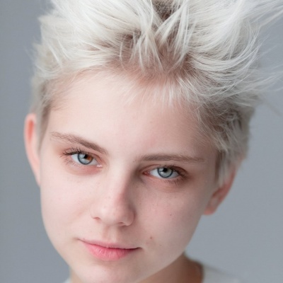 Даша Верещагина смотреть бесплатно в нашем онлайн-кинотеатре Tvigle.ru