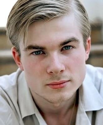 Макар Запорожский смотреть бесплатно в нашем онлайн-кинотеатре Tvigle.ru