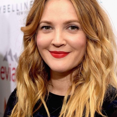 Дрю Бэрримор смотреть бесплатно в нашем онлайн-кинотеатре Tvigle.ru