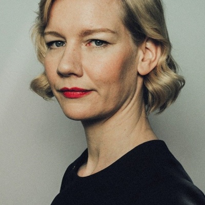 Сандра Хюллер смотреть бесплатно в нашем онлайн-кинотеатре Tvigle.ru