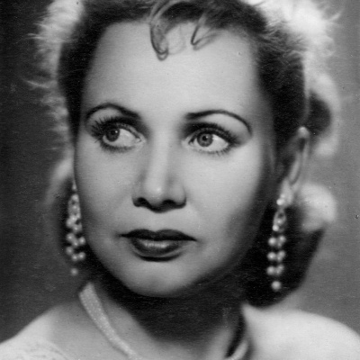 Лидия Смирнова смотреть бесплатно в нашем онлайн-кинотеатре Tvigle.ru