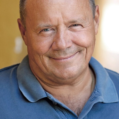 Алексей Маклаков смотреть бесплатно в нашем онлайн-кинотеатре Tvigle.ru