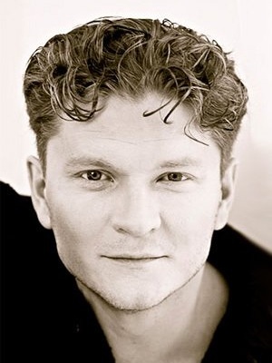 Сергей Жарков смотреть бесплатно в нашем онлайн-кинотеатре Tvigle.ru