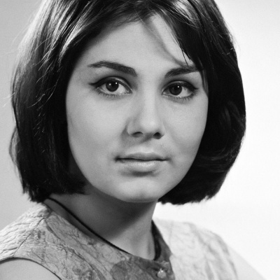 Валентина Малявина смотреть бесплатно в нашем онлайн-кинотеатре Tvigle.ru