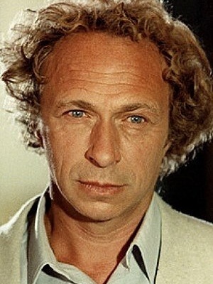 Пьер Ришар смотреть бесплатно в нашем онлайн-кинотеатре Tvigle.ru