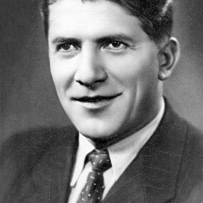 Николай Крючков смотреть бесплатно в нашем онлайн-кинотеатре Tvigle.ru