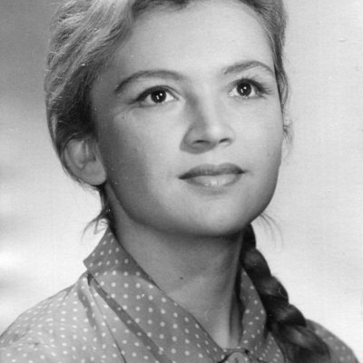 Инна Выходцева смотреть бесплатно в нашем онлайн-кинотеатре Tvigle.ru