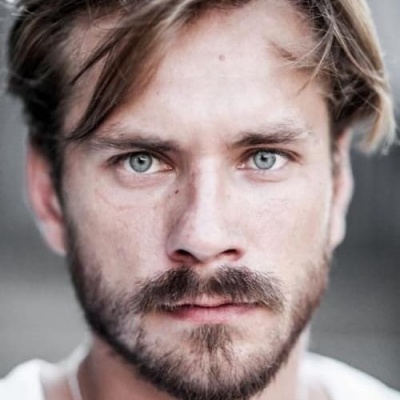 Александр Горбатов смотреть бесплатно в нашем онлайн-кинотеатре Tvigle.ru