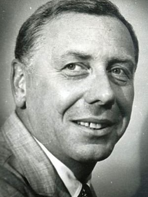 Анатолий Папанов смотреть бесплатно в нашем онлайн-кинотеатре Tvigle.ru