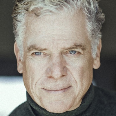 Кристофер МакДональд смотреть бесплатно в нашем онлайн-кинотеатре Tvigle.ru