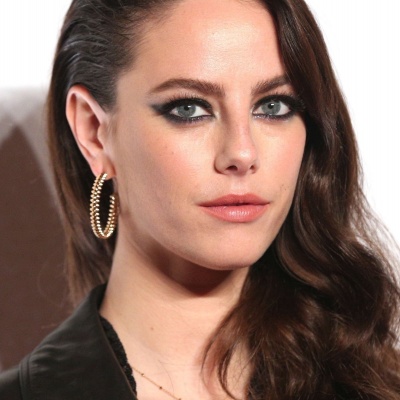 Кая Скоделарио смотреть бесплатно в нашем онлайн-кинотеатре Tvigle.ru