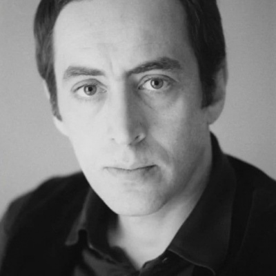 Олег Шкловский смотреть бесплатно в нашем онлайн-кинотеатре Tvigle.ru