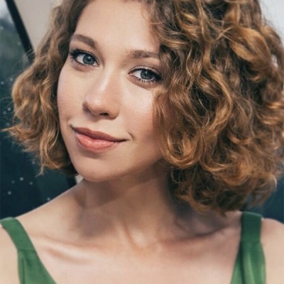 Алина Алексеева смотреть бесплатно в нашем онлайн-кинотеатре Tvigle.ru