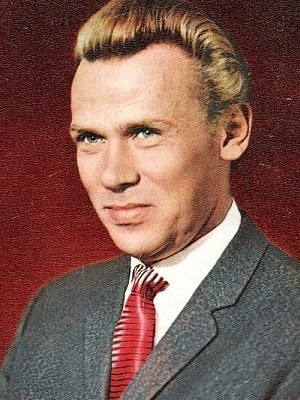 Станислав Хитров смотреть бесплатно в нашем онлайн-кинотеатре Tvigle.ru