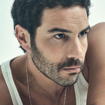 Тахар Рахим смотреть бесплатно в нашем онлайн-кинотеатре Tvigle.ru