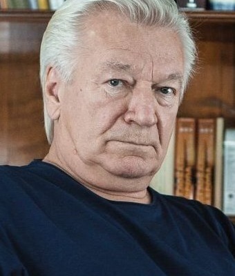 Аристарх Ливанов смотреть бесплатно в нашем онлайн-кинотеатре Tvigle.ru