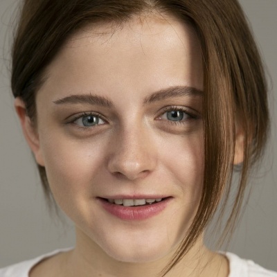 Ксения Суркова смотреть бесплатно в нашем онлайн-кинотеатре Tvigle.ru