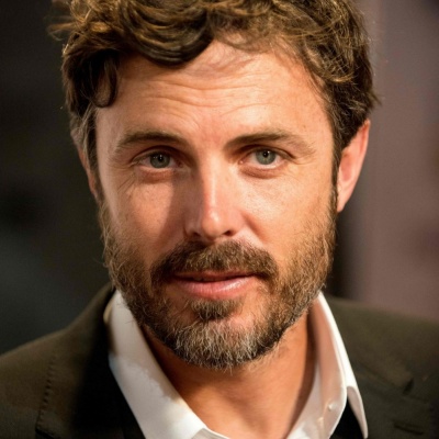 Кейси Аффлек смотреть бесплатно в нашем онлайн-кинотеатре Tvigle.ru