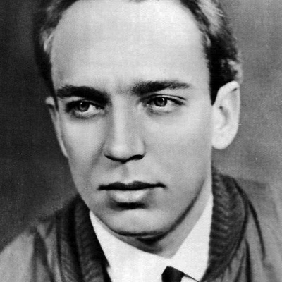 Геннадий Нилов смотреть бесплатно в нашем онлайн-кинотеатре Tvigle.ru