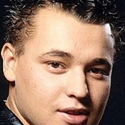 Сергей Жуков смотреть бесплатно в нашем онлайн-кинотеатре Tvigle.ru