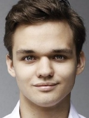 Александр Сигуев смотреть бесплатно в нашем онлайн-кинотеатре Tvigle.ru