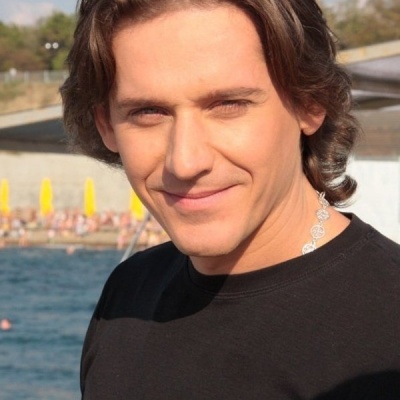 Юрий Батурин смотреть бесплатно в нашем онлайн-кинотеатре Tvigle.ru