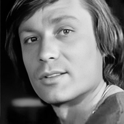 Александр Михайлов смотреть бесплатно в нашем онлайн-кинотеатре Tvigle.ru