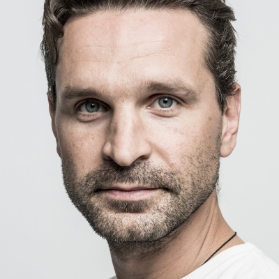 Виктор Добронравов смотреть бесплатно в нашем онлайн-кинотеатре Tvigle.ru