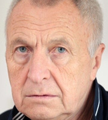 Андрей Смирнов смотреть бесплатно в нашем онлайн-кинотеатре Tvigle.ru