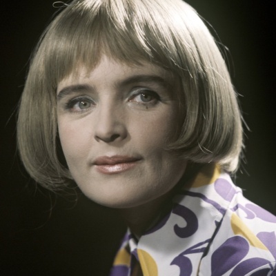 Ада Роговцева смотреть бесплатно в нашем онлайн-кинотеатре Tvigle.ru