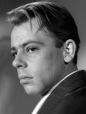 Лев Круглый смотреть бесплатно в нашем онлайн-кинотеатре Tvigle.ru