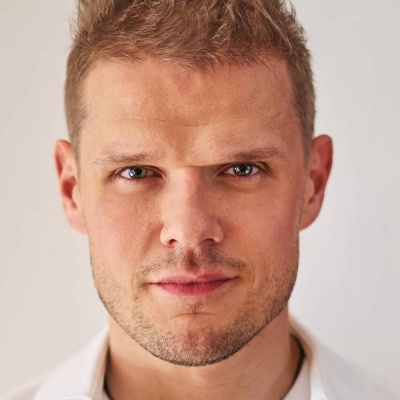 Владимир Яглыч смотреть бесплатно в нашем онлайн-кинотеатре Tvigle.ru