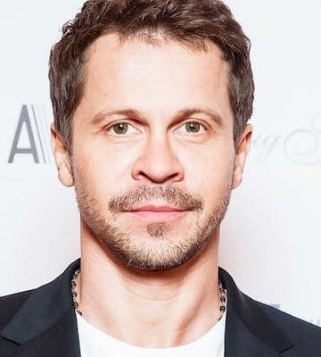 Павел Деревянко смотреть бесплатно в нашем онлайн-кинотеатре Tvigle.ru