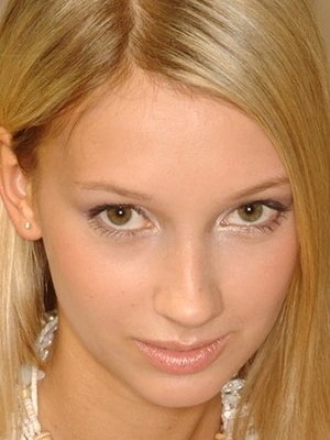 Анастасия Цветаева смотреть бесплатно в нашем онлайн-кинотеатре Tvigle.ru