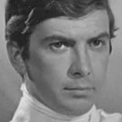 Павел Иванов смотреть бесплатно в нашем онлайн-кинотеатре Tvigle.ru