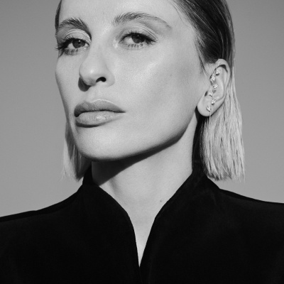 Екатерина Решетникова смотреть бесплатно в нашем онлайн-кинотеатре Tvigle.ru