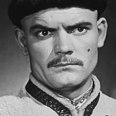 Юрий Тавров смотреть бесплатно в нашем онлайн-кинотеатре Tvigle.ru
