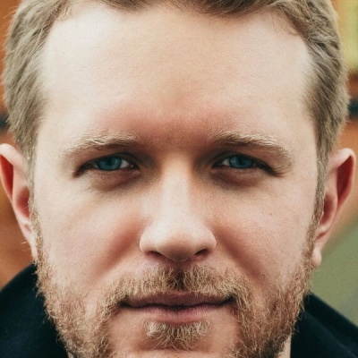 Антон Денисенко смотреть бесплатно в нашем онлайн-кинотеатре Tvigle.ru