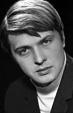 Борис Быстров смотреть бесплатно в нашем онлайн-кинотеатре Tvigle.ru