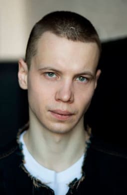 Антон Артемьев смотреть бесплатно в нашем онлайн-кинотеатре Tvigle.ru