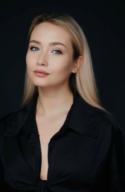 Мария Морозова смотреть бесплатно в нашем онлайн-кинотеатре Tvigle.ru