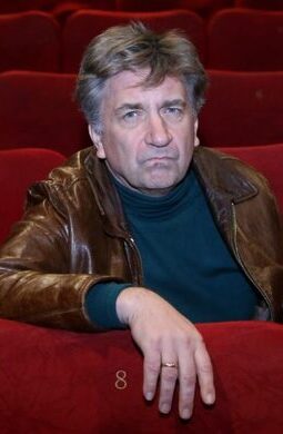 Андрейс Экис смотреть бесплатно в нашем онлайн-кинотеатре Tvigle.ru