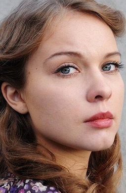 Полина Сыркина смотреть бесплатно в нашем онлайн-кинотеатре Tvigle.ru