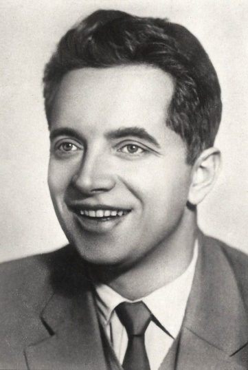 Юрий Белов смотреть бесплатно в нашем онлайн-кинотеатре Tvigle.ru