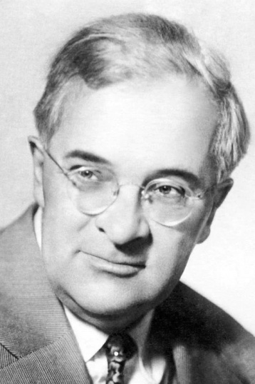 Максим Штраух смотреть бесплатно в нашем онлайн-кинотеатре Tvigle.ru